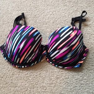 Victoria’s Secret PINK bra